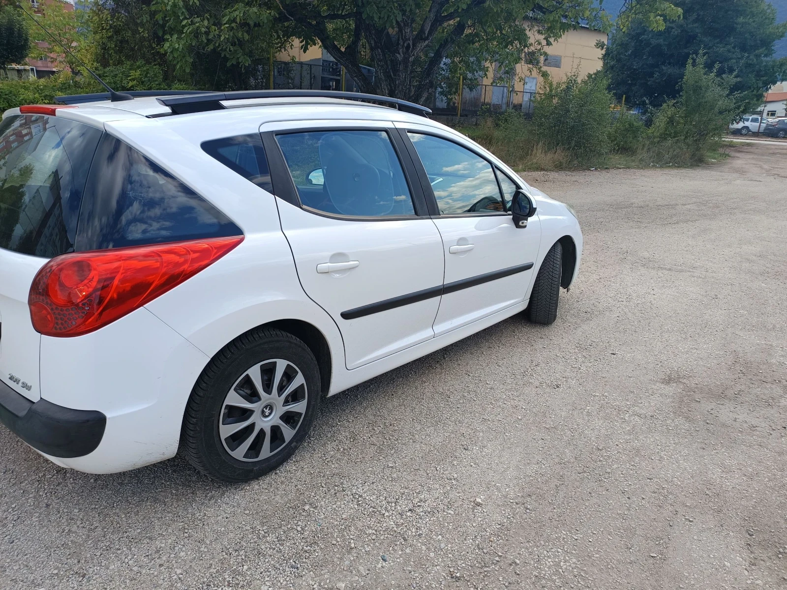 Peugeot 207 207sw 1.4 GPL 73 к.с. | Mobile.bg — изображение 5