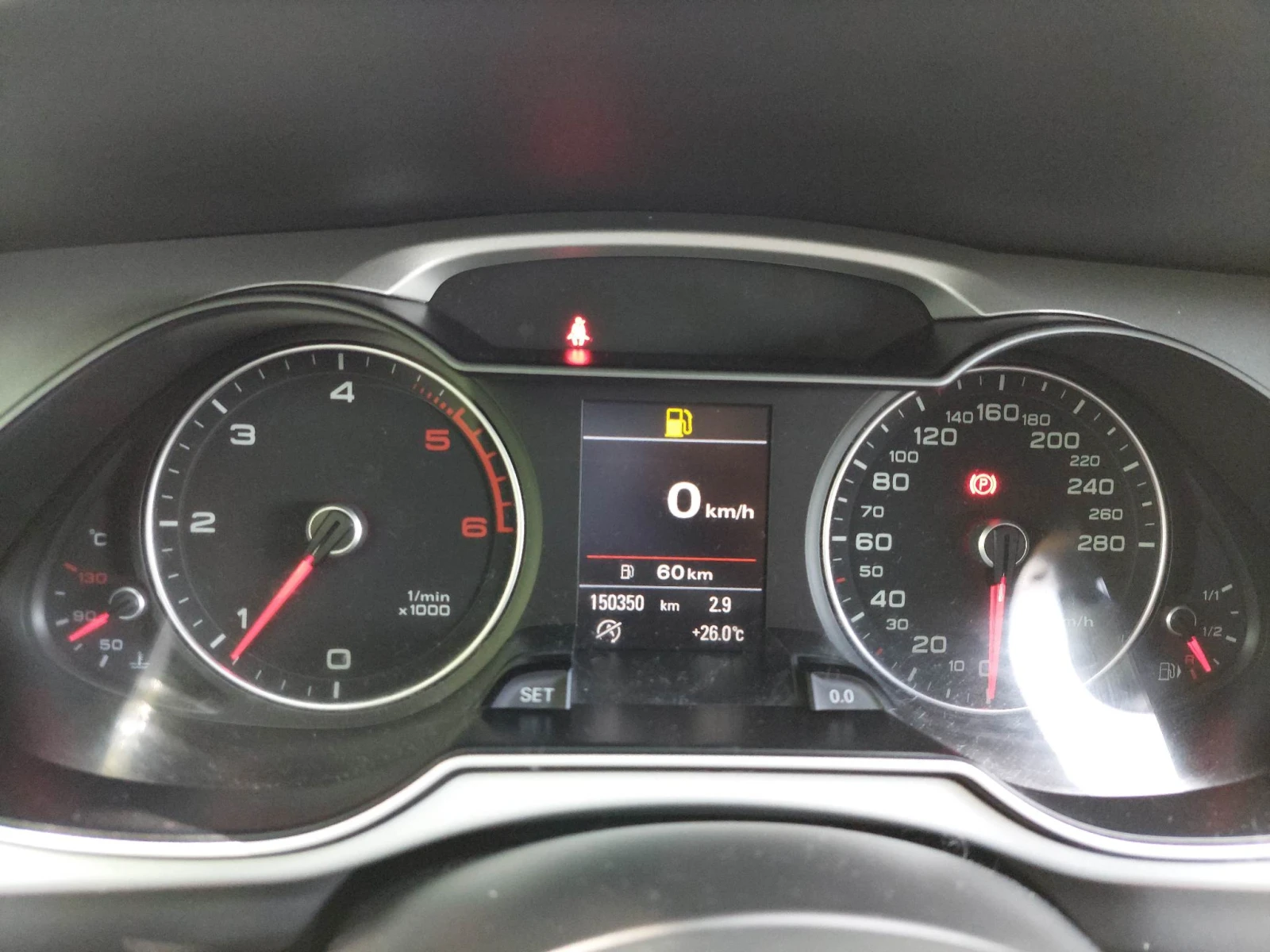 Audi A4 2, 0TDI S-Line 177ps 4x4 - изображение 8