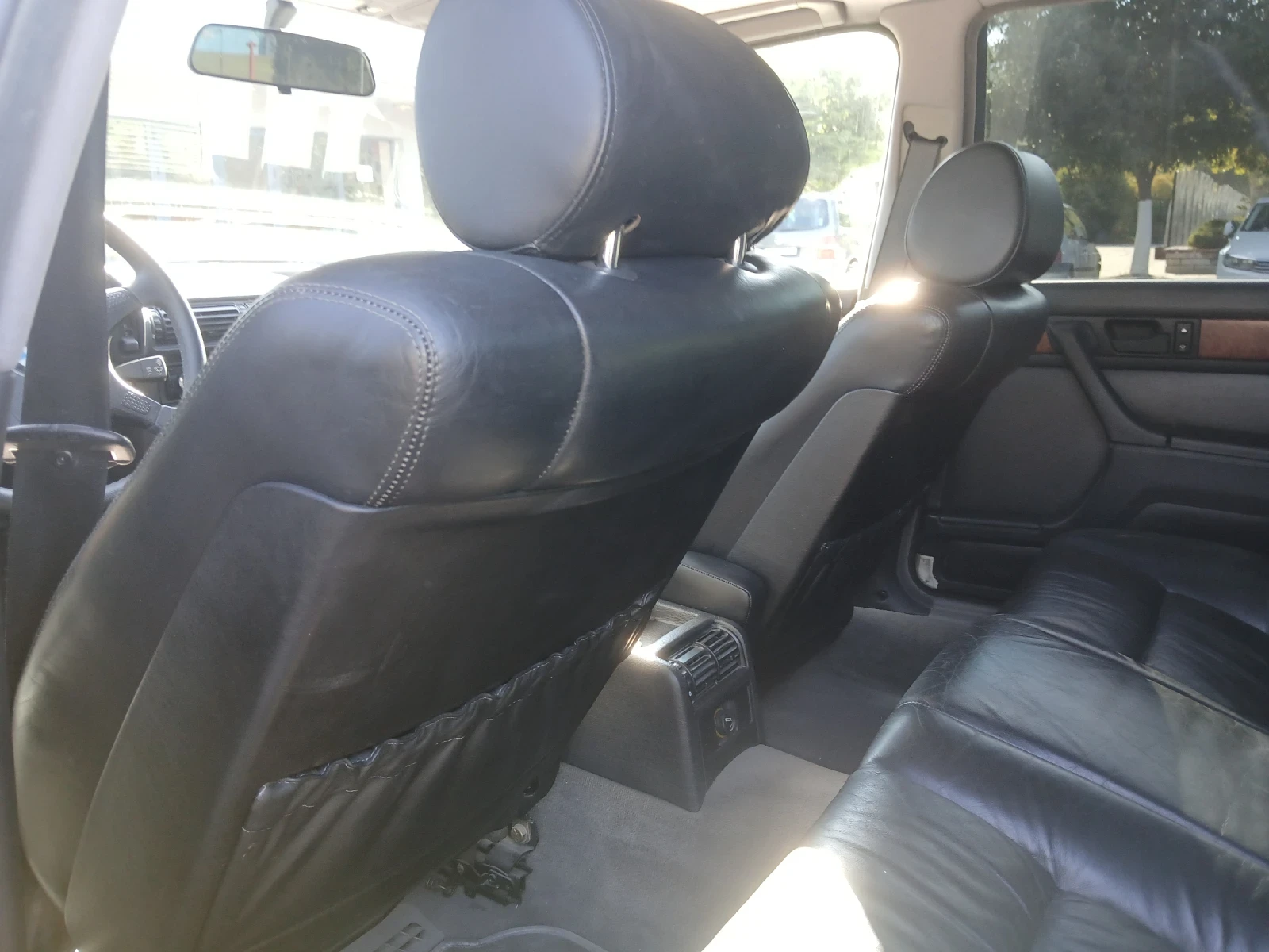 BMW 750  - изображение 10