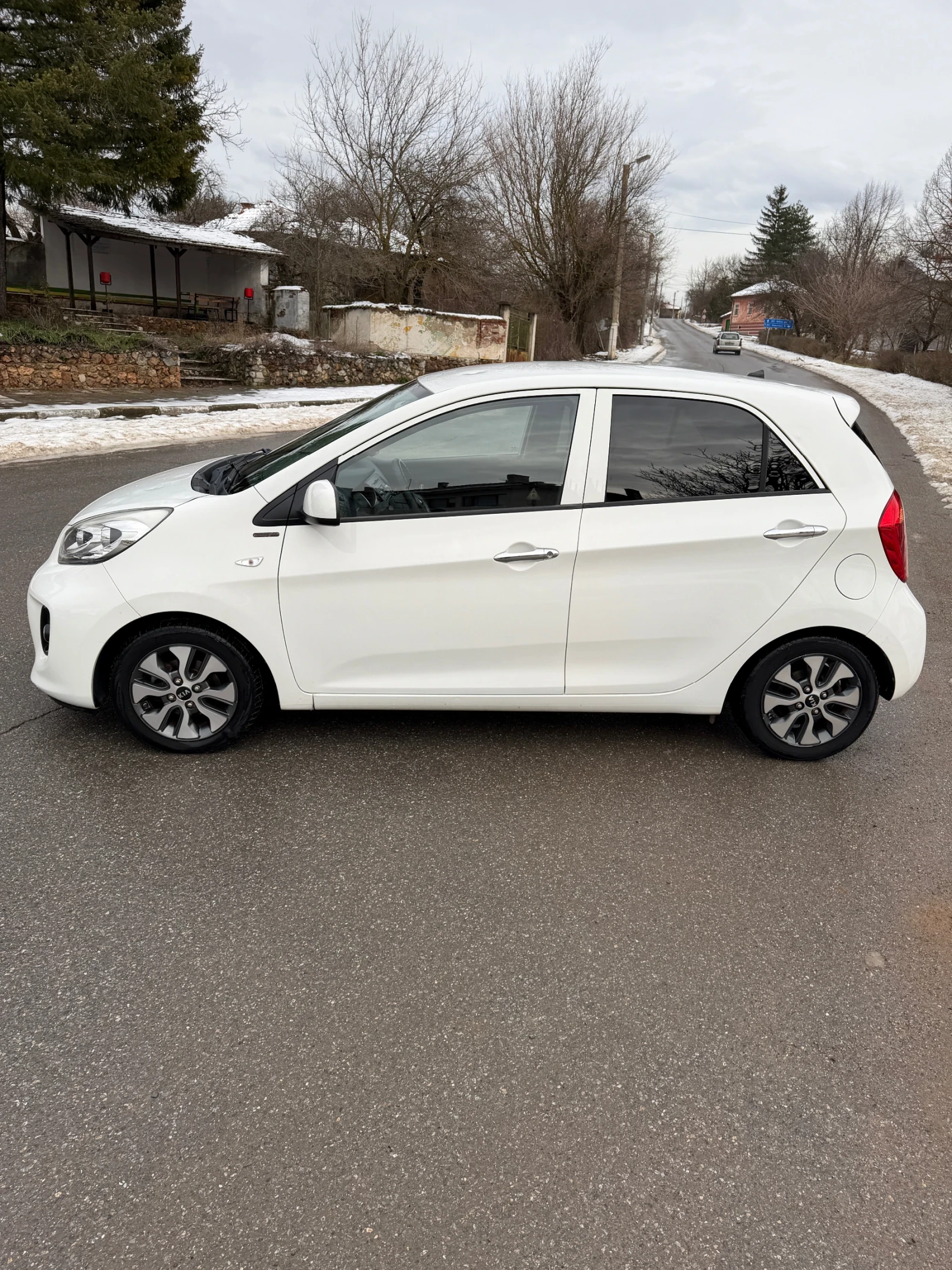 Kia Picanto 1.0 газов инжекцион - изображение 6