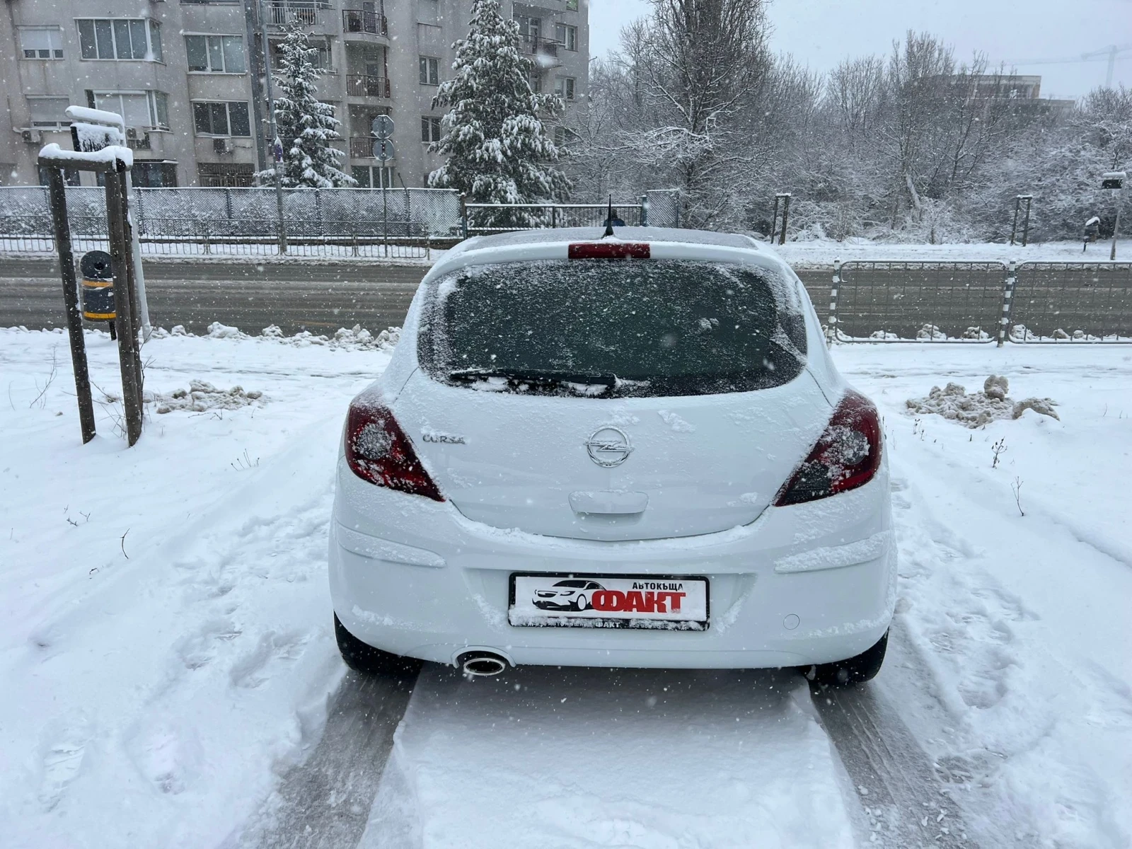 Opel Corsa 1.2i/EURO.5B - изображение 5