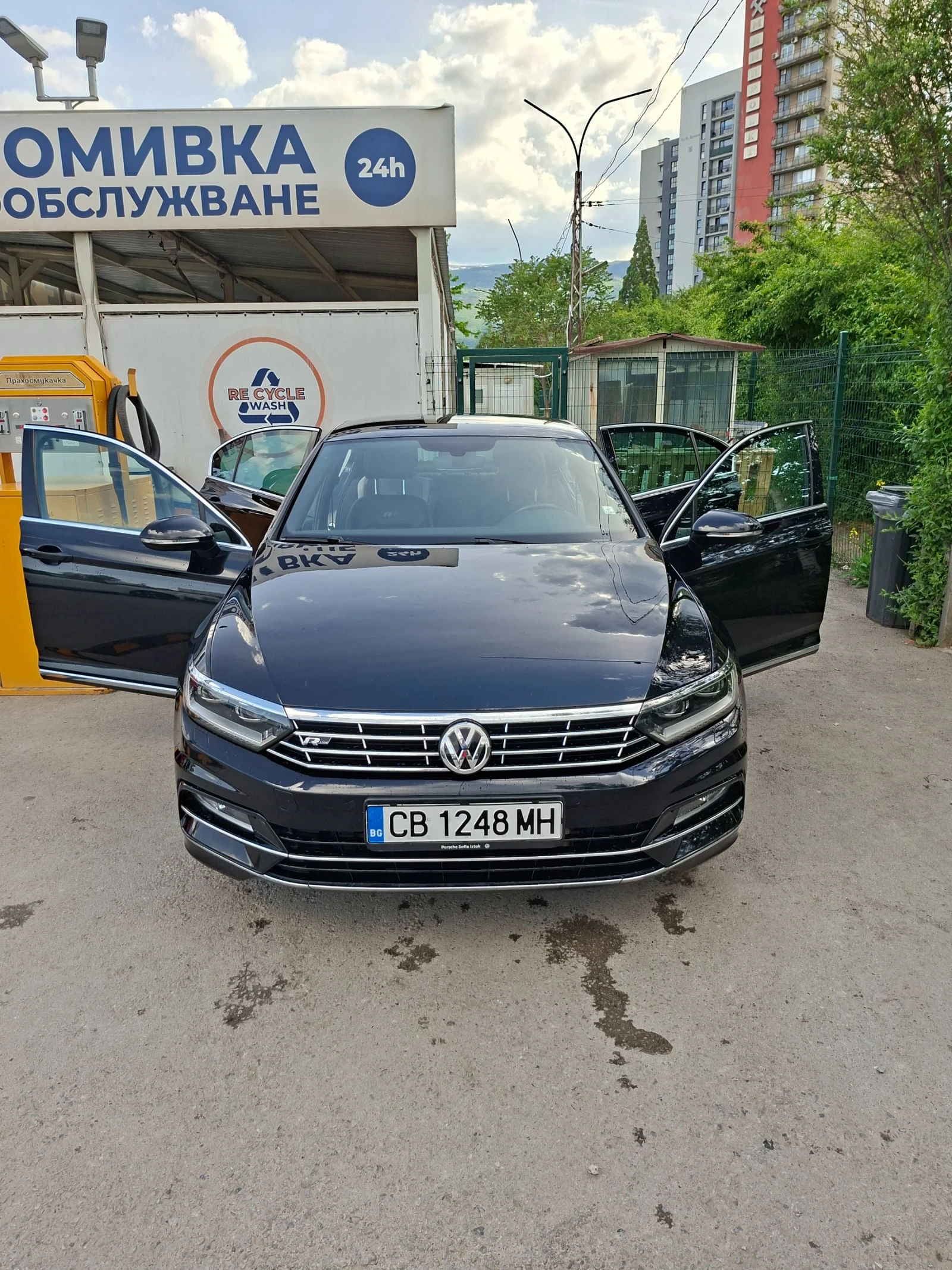 VW Passat R Line