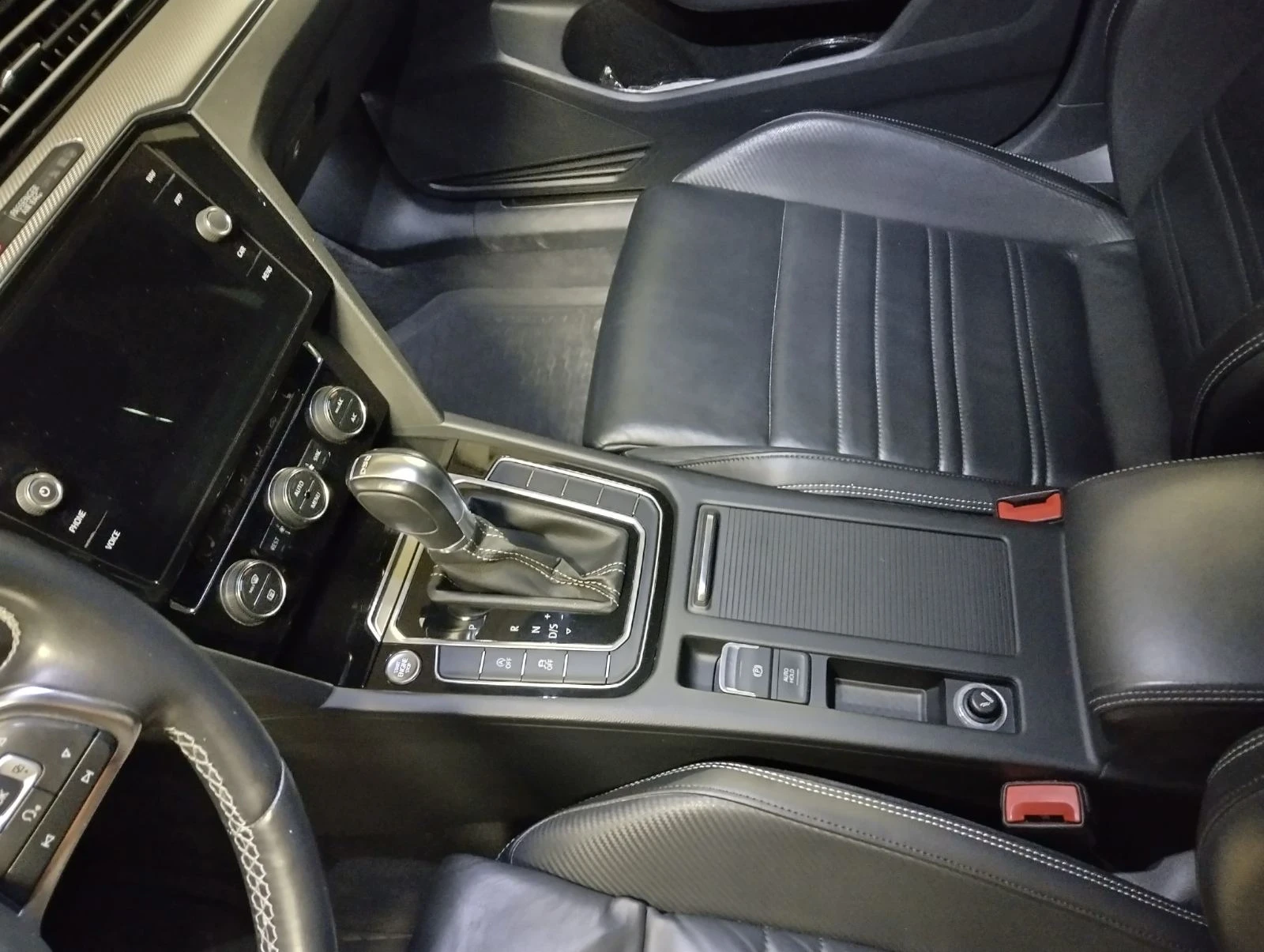 VW Passat R Line, снимка 11 - Автомобили и джипове - 53851833