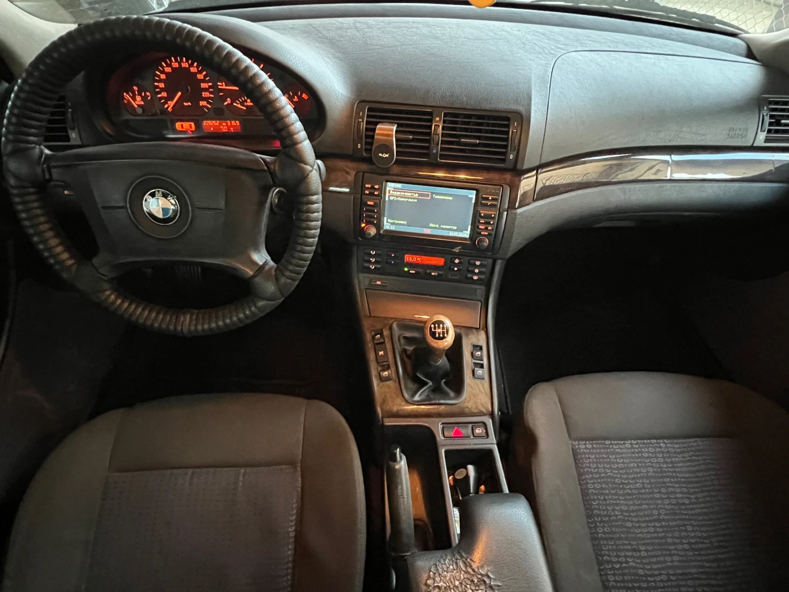 BMW 320, снимка 8 - Автомобили и джипове - 54383235
