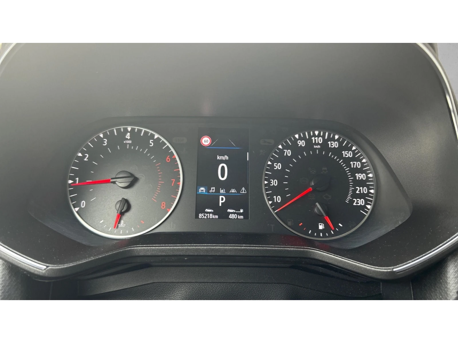Renault Clio 1.0 ТCe 100 S&S EDC, Месечна вноска от 166  , снимка 14 - Автомобили и джипове - 54490508