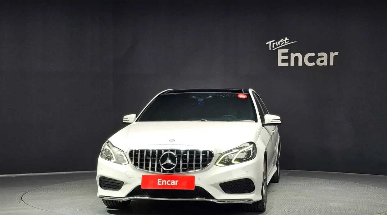 Mercedes-Benz E 350 CDI * AMG * ПАНОРАМА * ОБДУХВАНЕ * , снимка 2 - Автомобили и джипове - 55408176