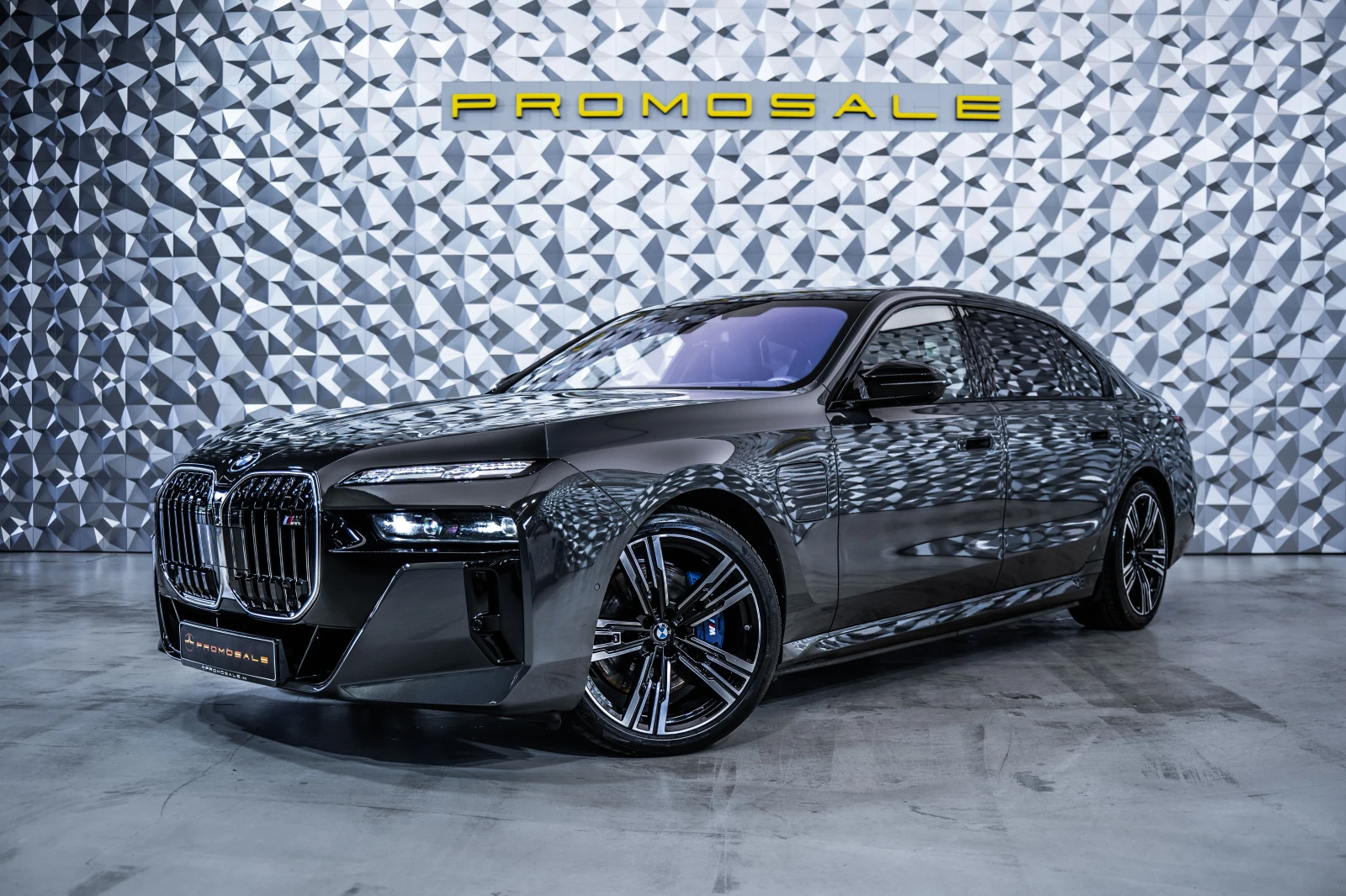 BMW 760 M760e xDrive * Msport* B&W* 360* Individual