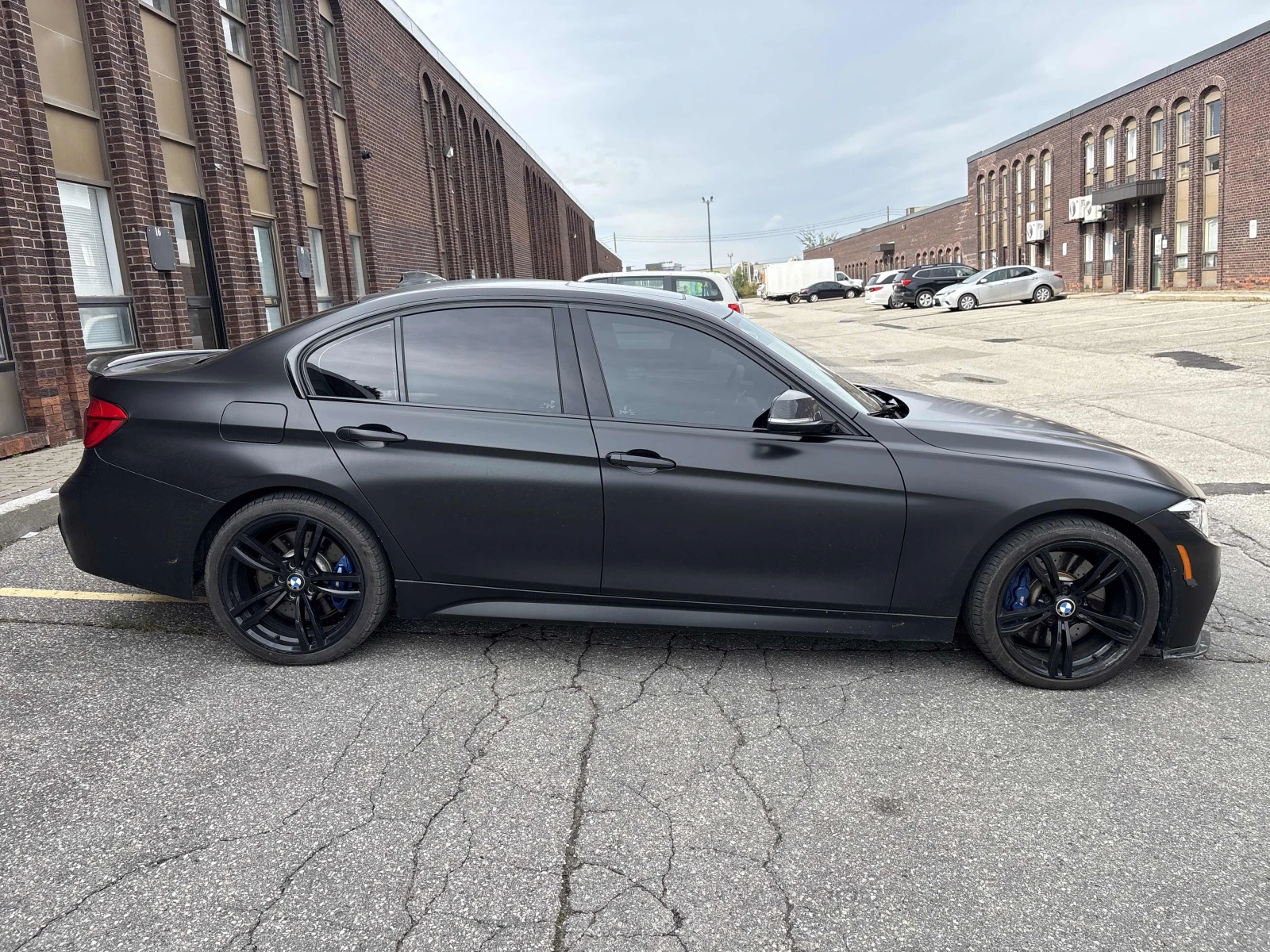 BMW 340 i xDrive / HUD / Harman Kardon / Carfax, снимка 3 - Автомобили и джипове - 56120056