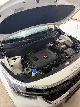 Kia Seltos 2.0 MPI AWD 4x4, снимка 13