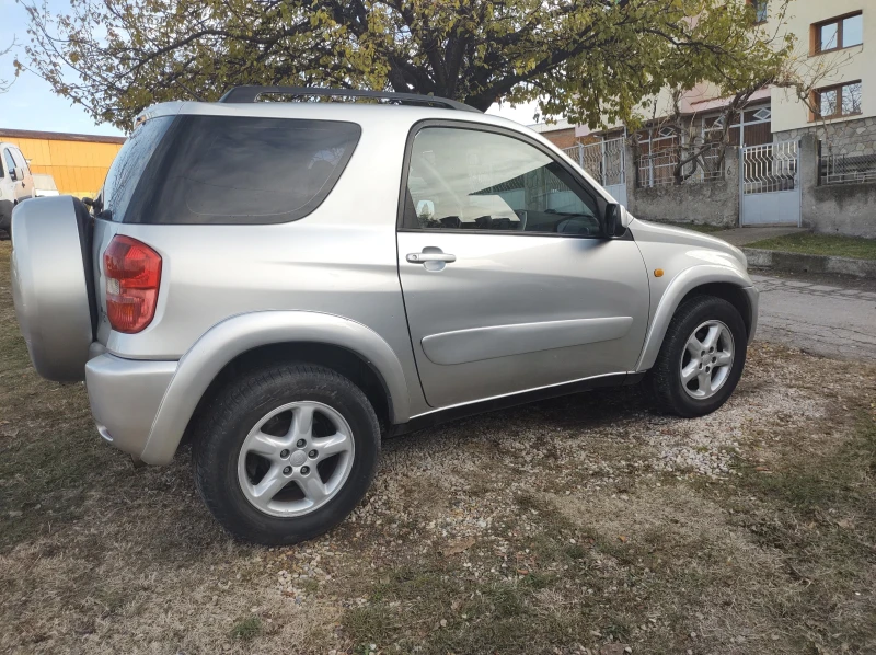 Toyota Rav4, снимка 3 - Автомобили и джипове - 48041045