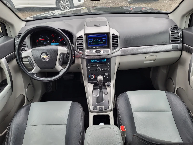 Chevrolet Captiva 2.2D-LTZ 4x4, снимка 13 - Автомобили и джипове - 48681414