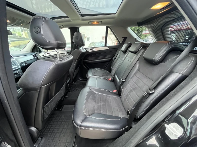 Mercedes-Benz ML 350 d 4Matic/7G/Harmon Kardon/alkantara/panorama, снимка 9 - Автомобили и джипове - 52664055