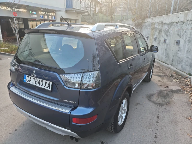 Mitsubishi Outlander, снимка 6 - Автомобили и джипове - 52875560