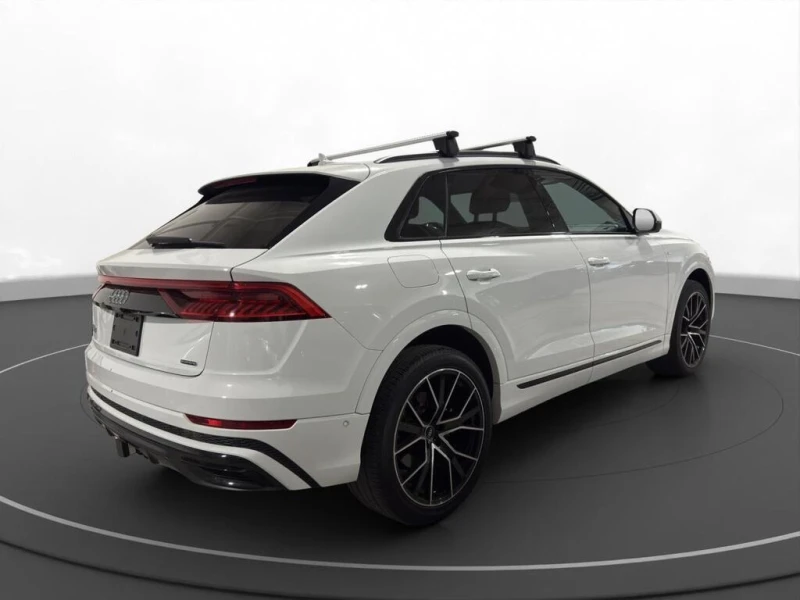 Audi Q8 * Progressiv | BLACK OPTICS | SLINE * CARFAX * БЕЗ, снимка 7 - Автомобили и джипове - 52959866