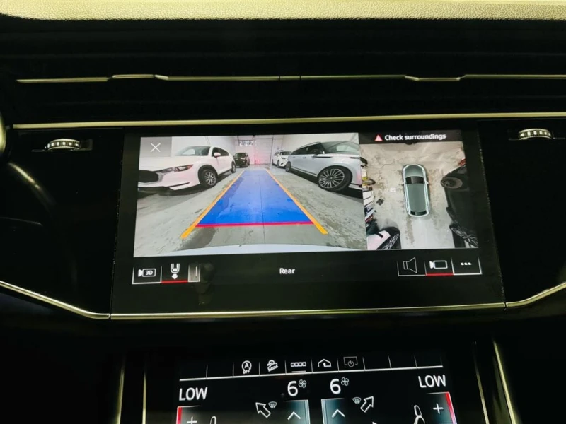Audi Q8 * Progressiv | BLACK OPTICS | SLINE * CARFAX * БЕЗ, снимка 13 - Автомобили и джипове - 52959866