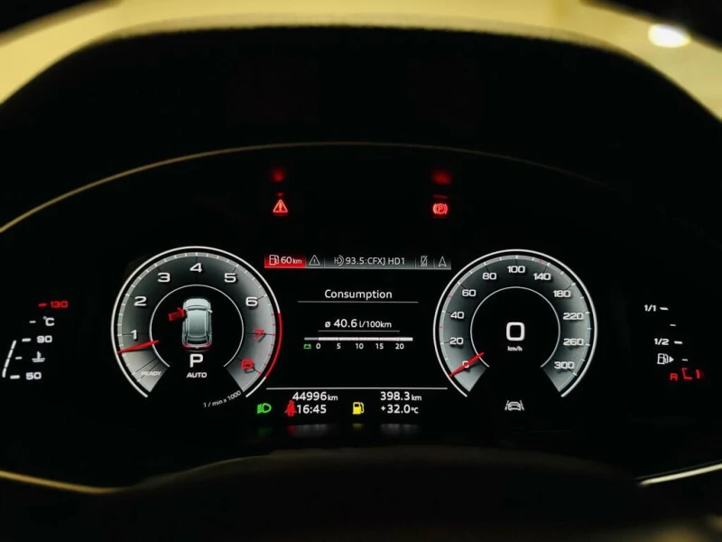 Audi Q8 * Progressiv | BLACK OPTICS | SLINE * CARFAX * БЕЗ, снимка 11 - Автомобили и джипове - 52959866