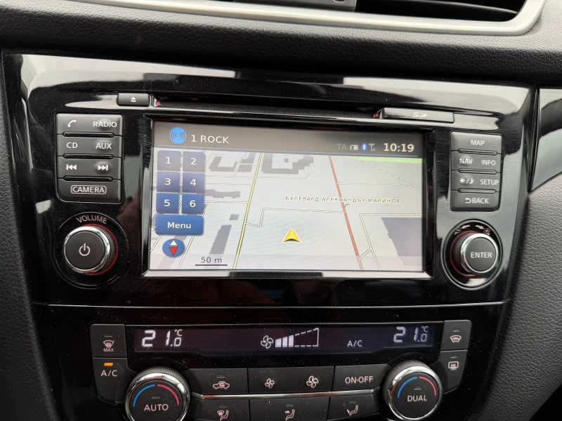 Nissan Qashqai 1.6 dCi Tekna, снимка 12 - Автомобили и джипове - 53290753