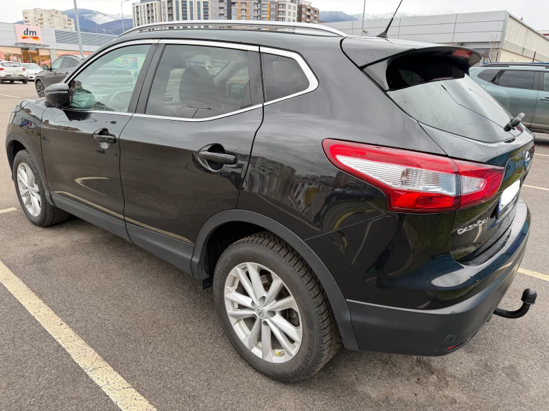Nissan Qashqai 1.6 dCi Tekna, снимка 3 - Автомобили и джипове - 53290753