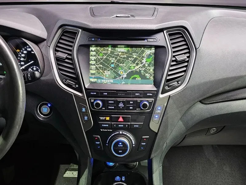 Hyundai Santa fe 2.0, снимка 15 - Автомобили и джипове - 54256642