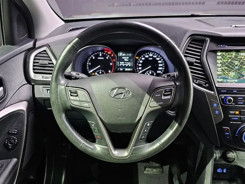 Hyundai Santa fe 2.0, снимка 13 - Автомобили и джипове - 54256642