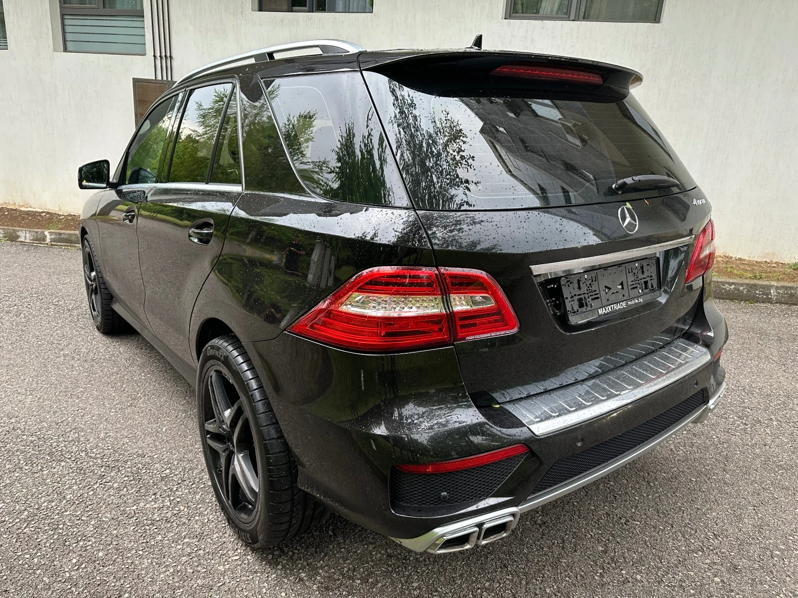 Mercedes-Benz ML 500 AMG OPTIC / РЕГИСТРИРАН - изображение 5