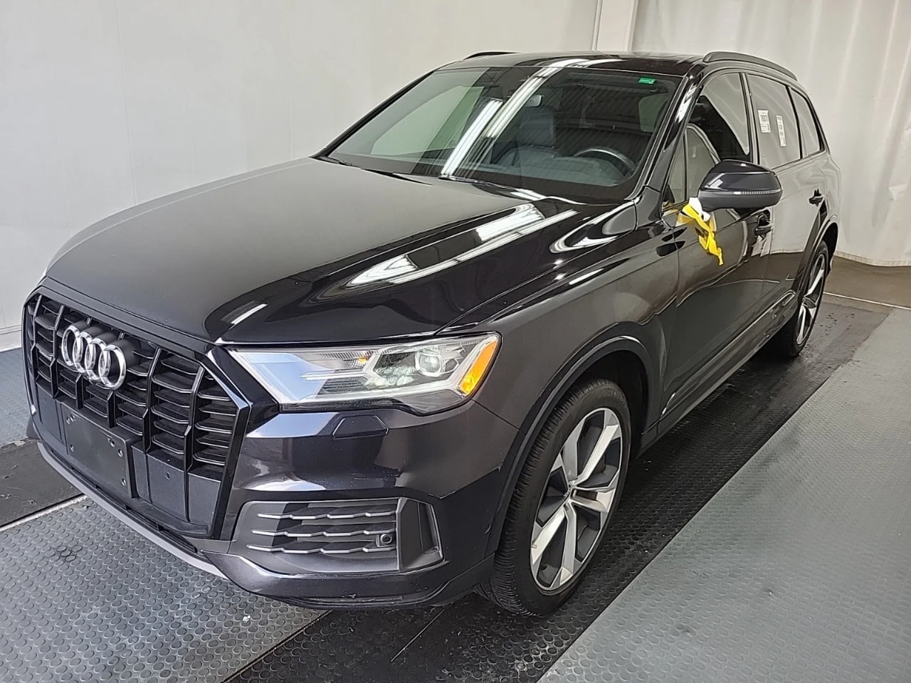 Audi Q7 * CARFAX * АВТО КРЕДИТ * ЦЕНА ДО БГ! - изображение 2