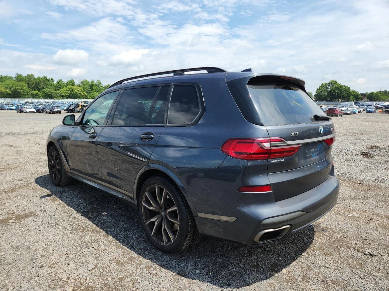 BMW X7 M50I* DISTRONIC* 360* HARMAN/KARDON* ОБДУХВАНЕ*  - изображение 2