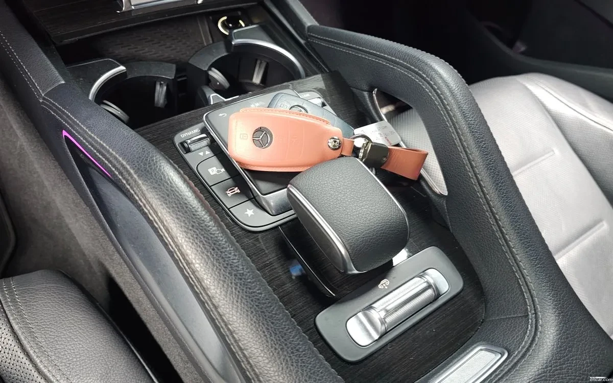 Mercedes-Benz GLE 400 2021* AMG PK* HEAD-UP* 9G* ОБДУХ* КРАЙНА ЦЕНА, снимка 12 - Автомобили и джипове - 54127801