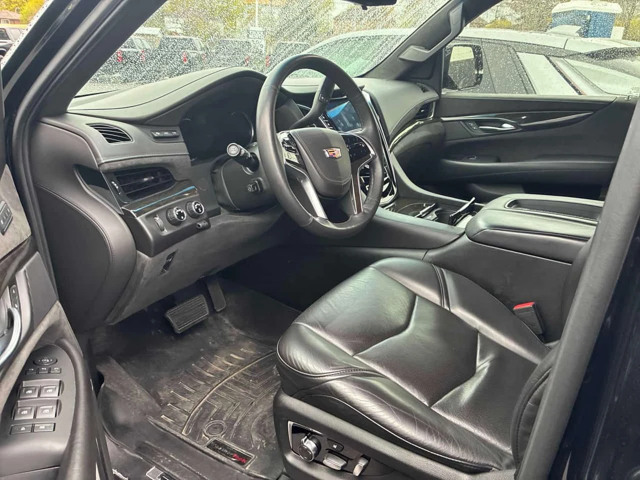 Cadillac Escalade * Platinum * CARFAX * ОБДУХВАНЕ * 360 * ТЕЛЕВИЗОРИ, снимка 5 - Автомобили и джипове - 54451055