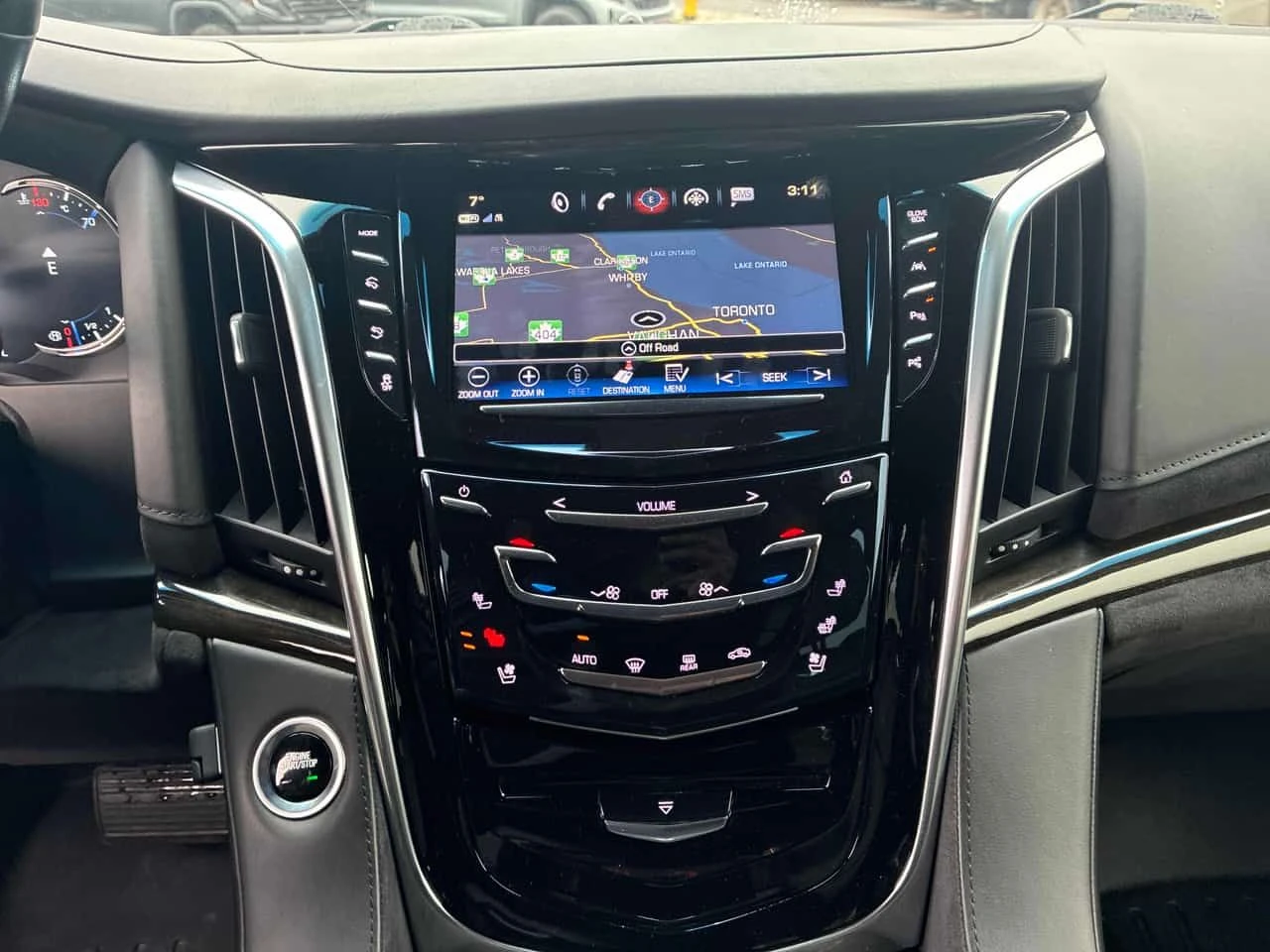 Cadillac Escalade * Platinum * CARFAX * ОБДУХВАНЕ * 360 * ТЕЛЕВИЗОРИ, снимка 9 - Автомобили и джипове - 54451055