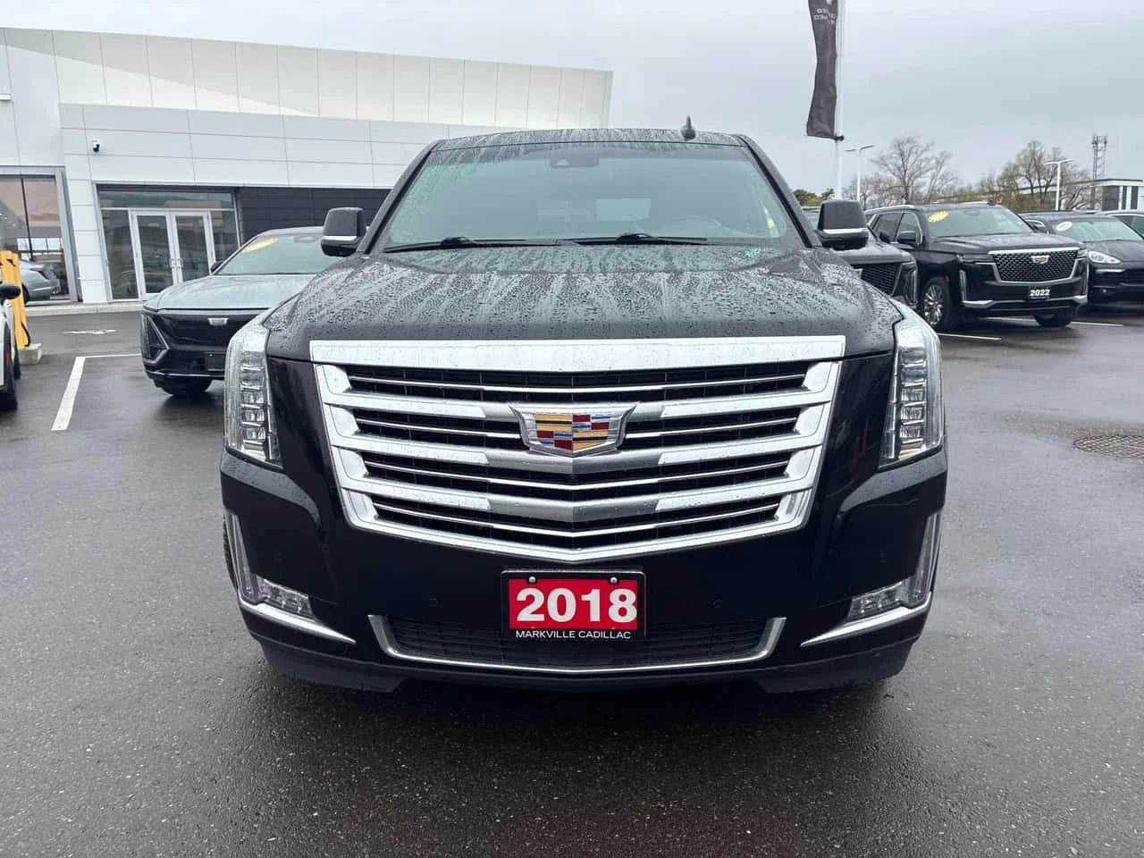 Cadillac Escalade * Platinum * CARFAX * ОБДУХВАНЕ * 360 * ТЕЛЕВИЗОРИ, снимка 6 - Автомобили и джипове - 54451055