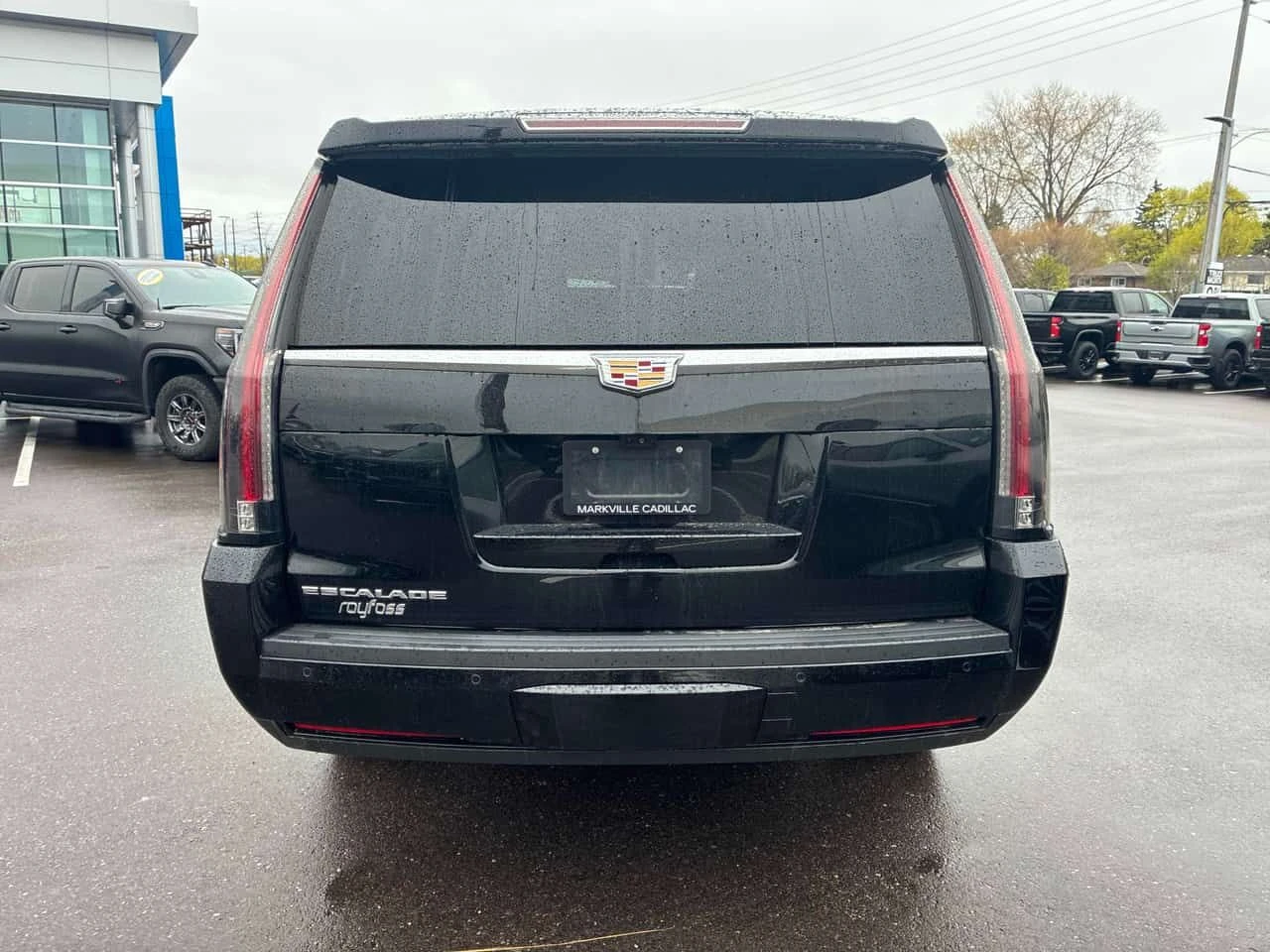 Cadillac Escalade * Platinum * CARFAX * ОБДУХВАНЕ * 360 * ТЕЛЕВИЗОРИ, снимка 4 - Автомобили и джипове - 54451055