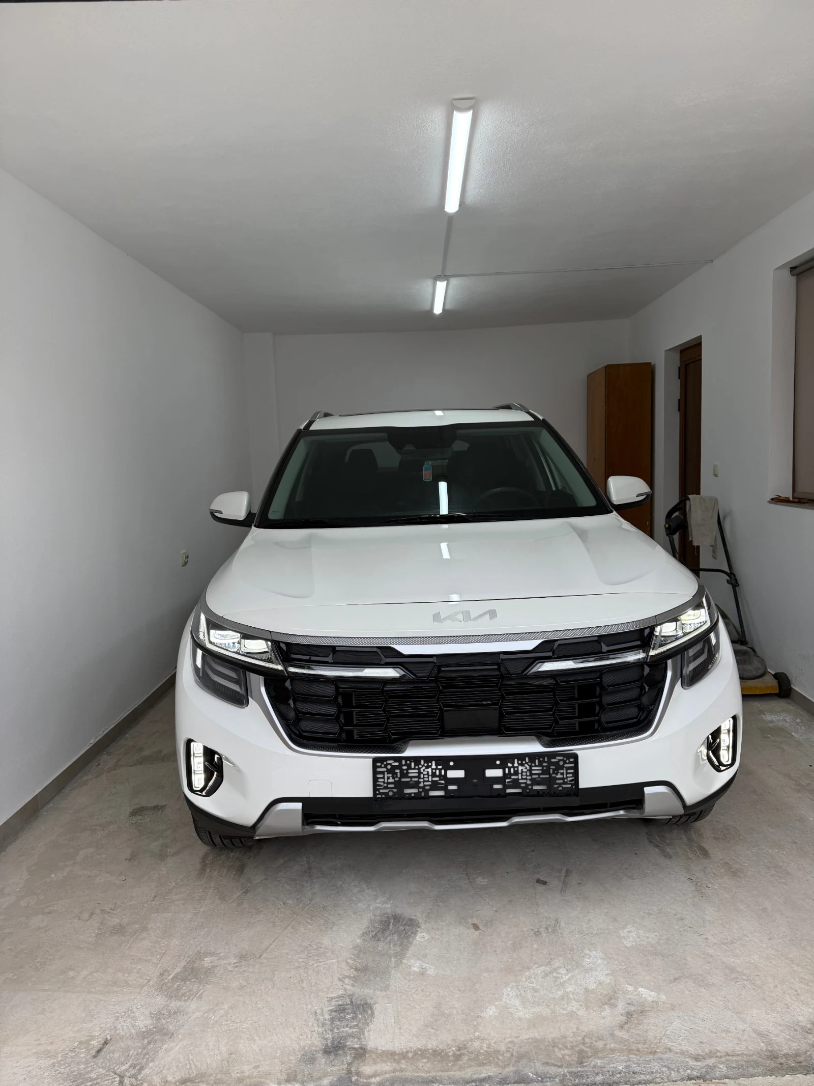 Kia Seltos 2.0 MPI AWD 4x4, снимка 3 - Автомобили и джипове - 54477016