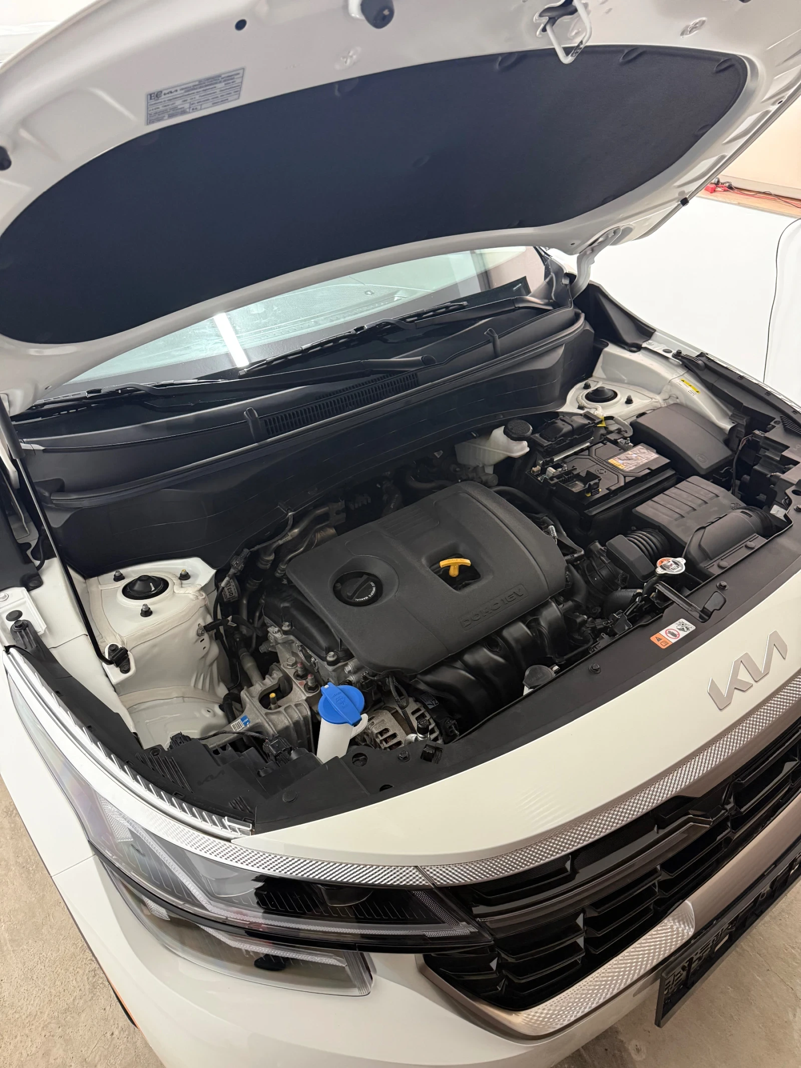 Kia Seltos 2.0 MPI AWD 4x4, снимка 13 - Автомобили и джипове - 54477016