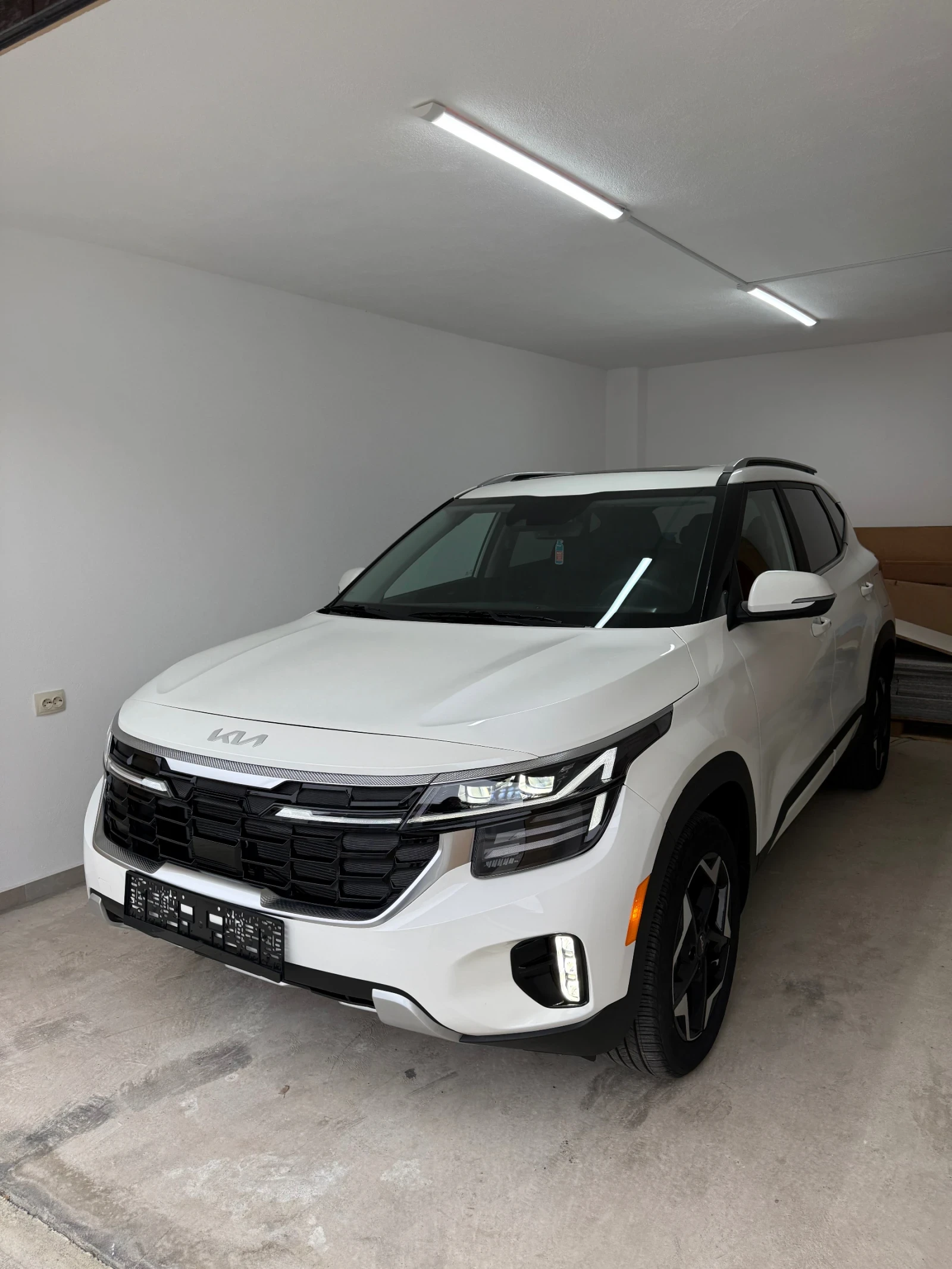 Kia Seltos 2.0 MPI AWD 4x4, снимка 4 - Автомобили и джипове - 54477016
