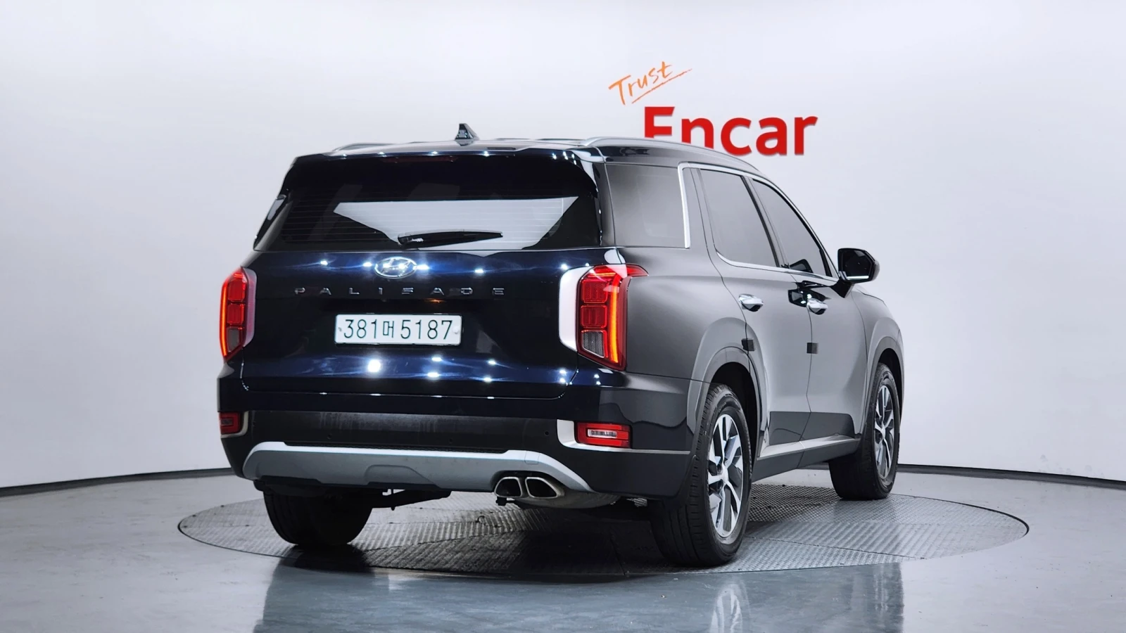 Hyundai Palisade 2.2 Diesel Exclusive 7-Seater | DISTRONIC | VENTIL, снимка 2 - Автомобили и джипове - 54681600