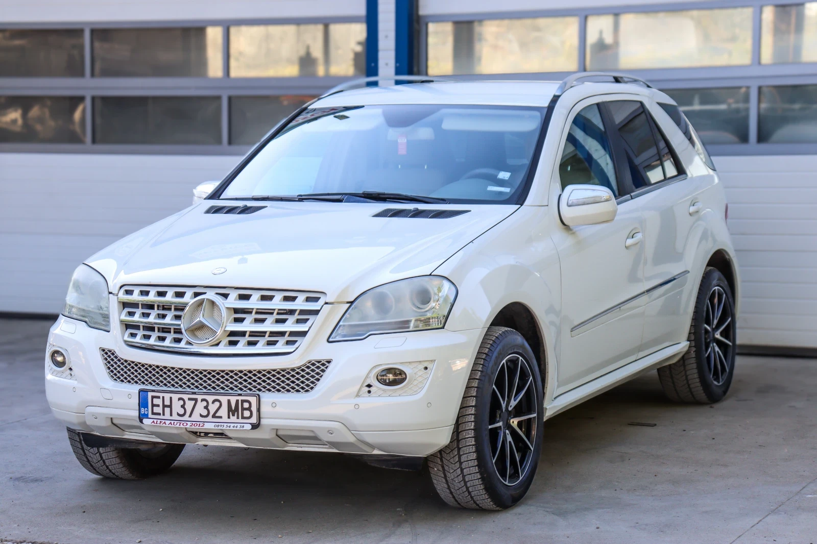 Mercedes-Benz ML 350 CDI 4-MATIC , снимка 4 - Автомобили и джипове - 54991555