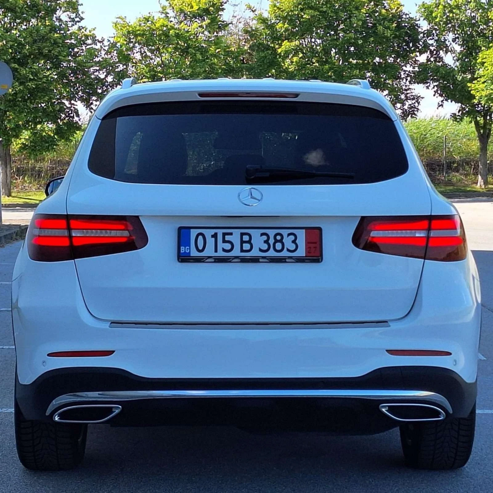 Mercedes-Benz GLC 220 AMG* PREMIUM* ПЪЛНА СЕРВИЗНА ИСТОРИЯ В МЕРЦЕДЕС , снимка 6 - Автомобили и джипове - 55040496