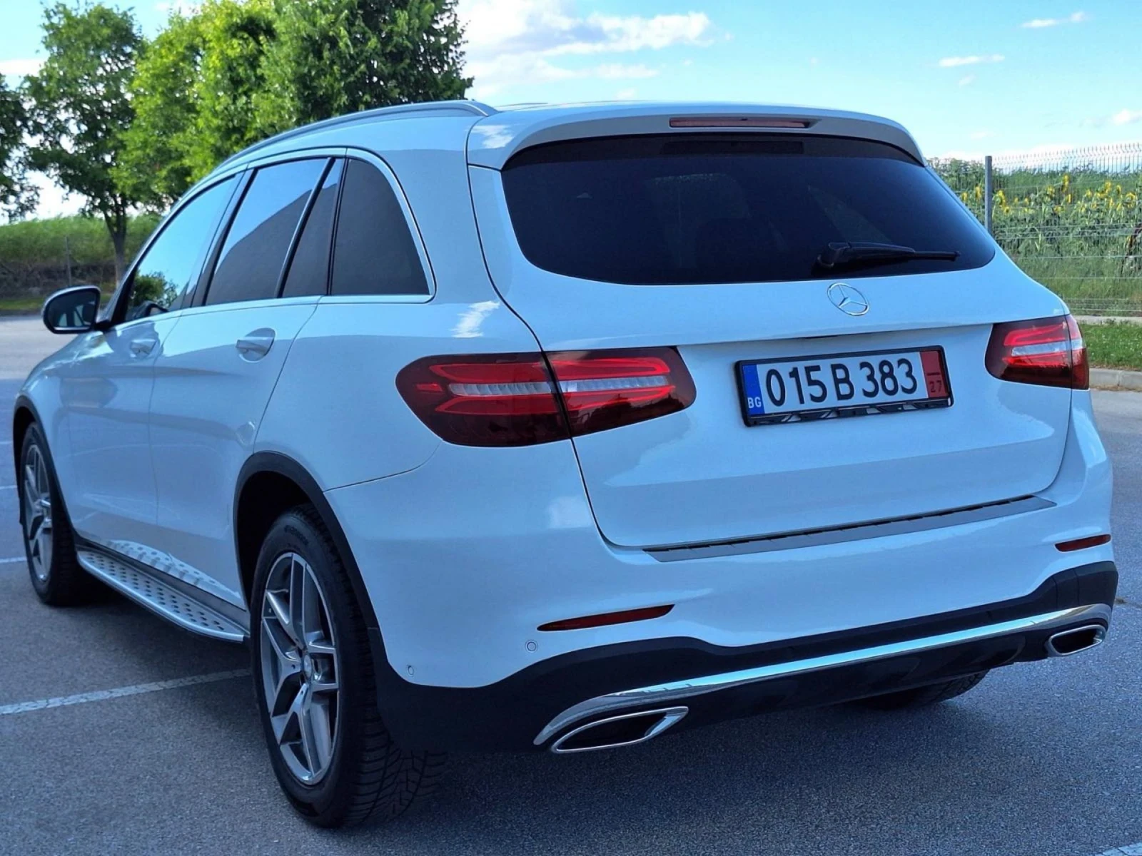 Mercedes-Benz GLC 220 AMG* PREMIUM* ПЪЛНА СЕРВИЗНА ИСТОРИЯ В МЕРЦЕДЕС , снимка 4 - Автомобили и джипове - 55040496
