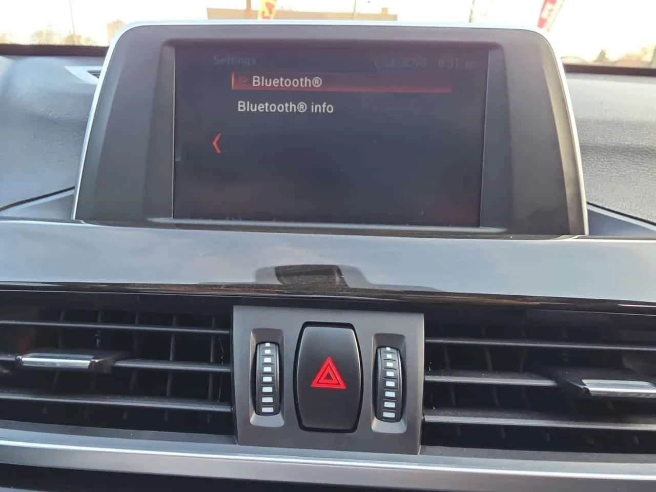 BMW X1 * XDrive28i * FULL SERVICE HISTORY / PANORAMIC ROO, снимка 12 - Автомобили и джипове - 55047637