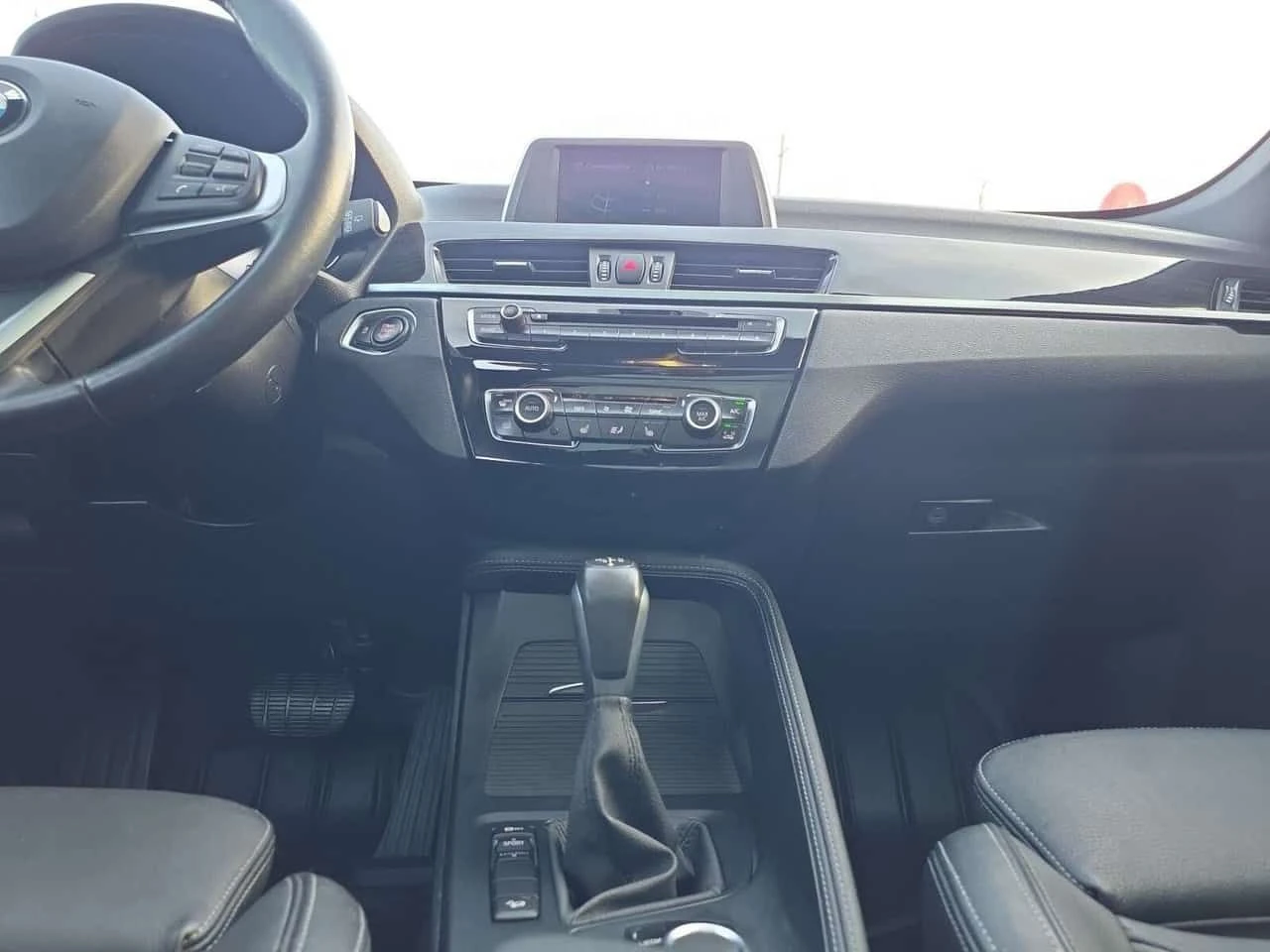 BMW X1 * XDrive28i * FULL SERVICE HISTORY / PANORAMIC ROO, снимка 10 - Автомобили и джипове - 55047637