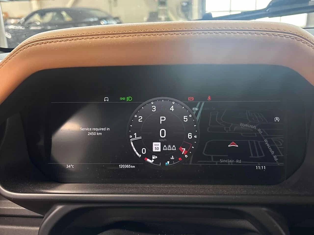 Land Rover Defender * 110 AWD * АВТОКРЕДИТ БЕЗ ПЪРВОНАЧАЛНА ВНОСКА* , снимка 8 - Автомобили и джипове - 55529904