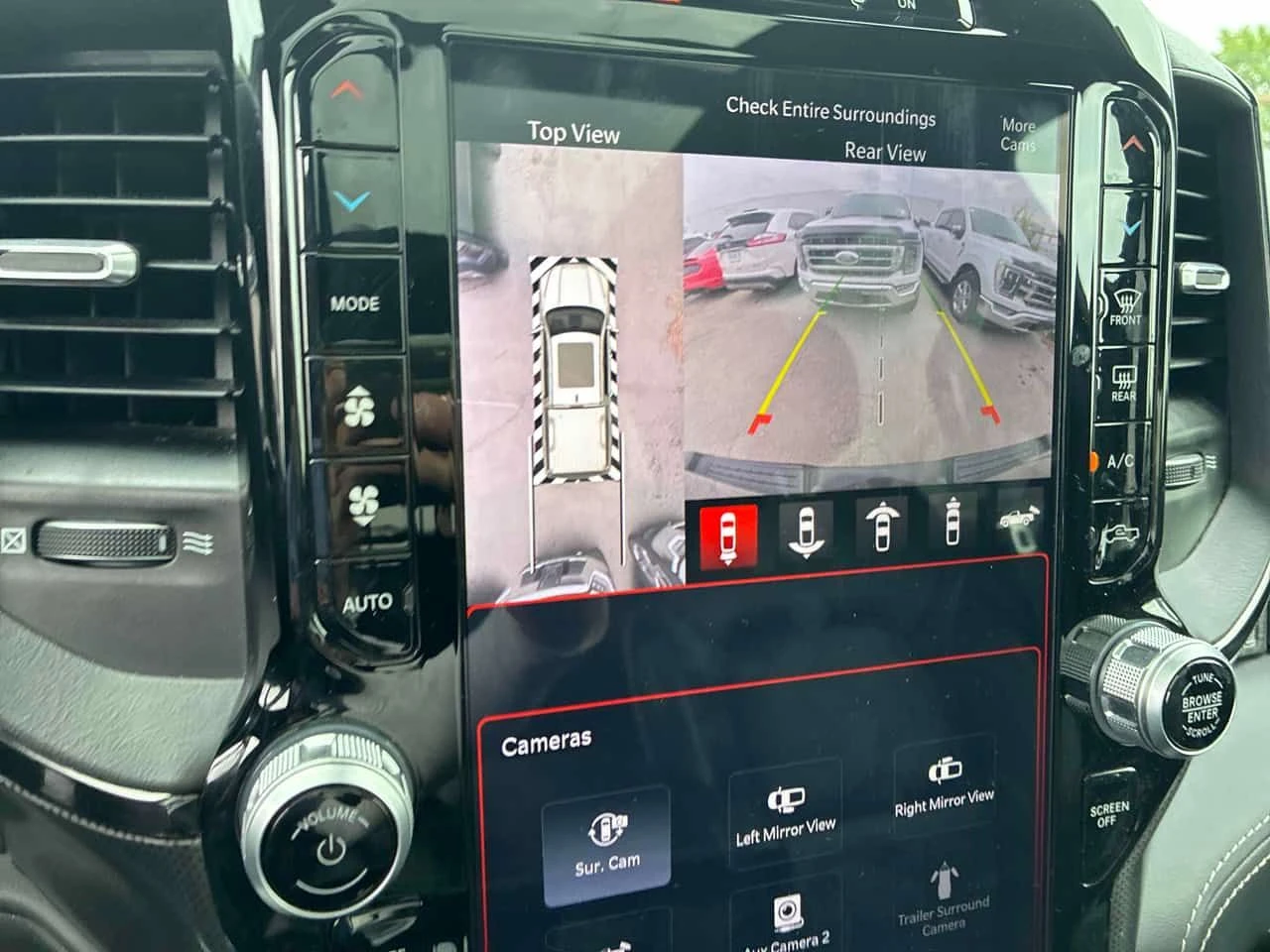 Dodge RAM 1500 Limited/360/HUD/ОБДУХВАНЕ/ВЪЗДУХ/CARFAX/АВТОКРЕДИТ, снимка 14 - Автомобили и джипове - 55650223
