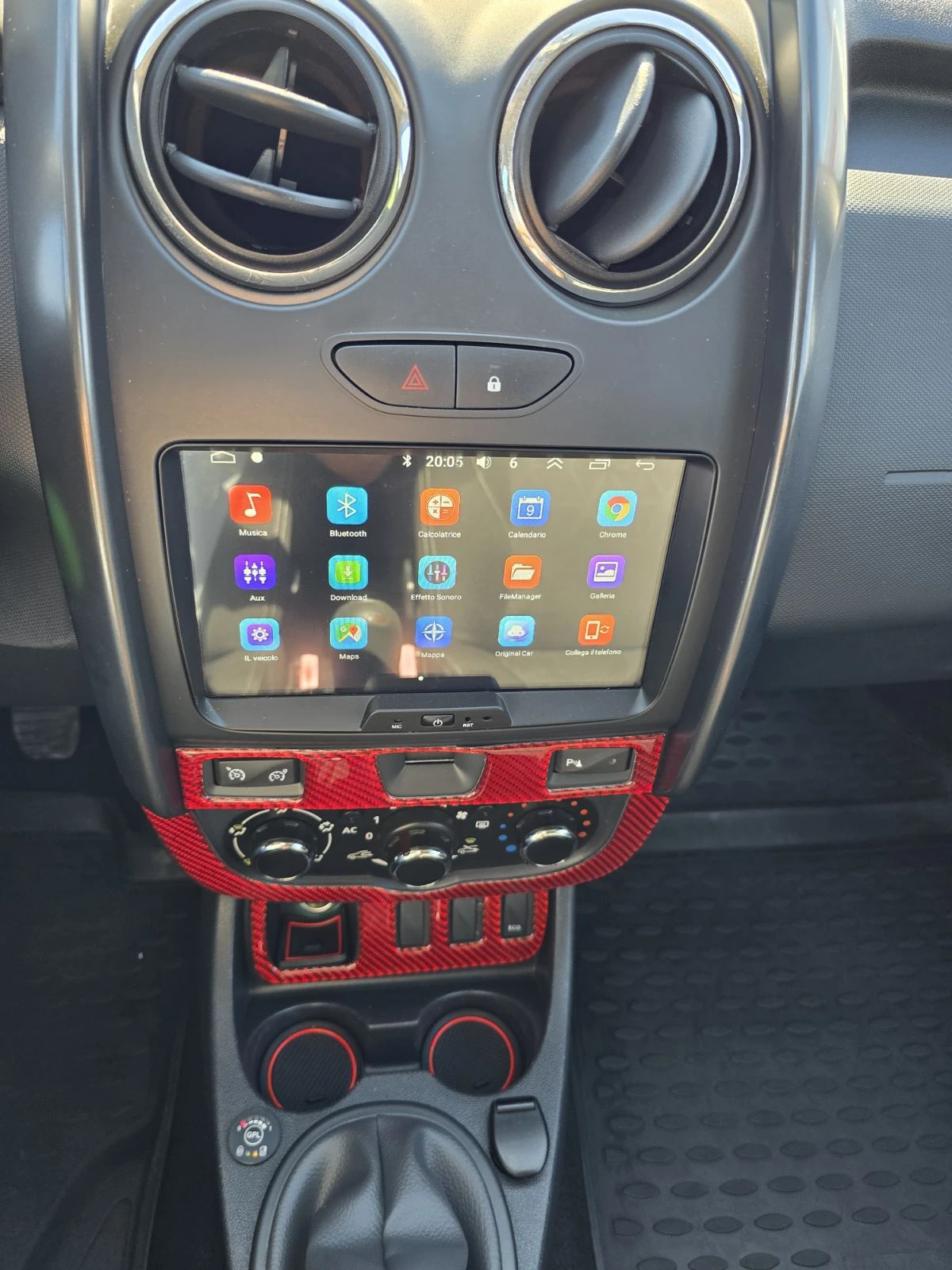 Dacia Duster 1.6i КЛИМАТИК ГАЗ КАМЕРА, снимка 11 - Автомобили и джипове - 55961174