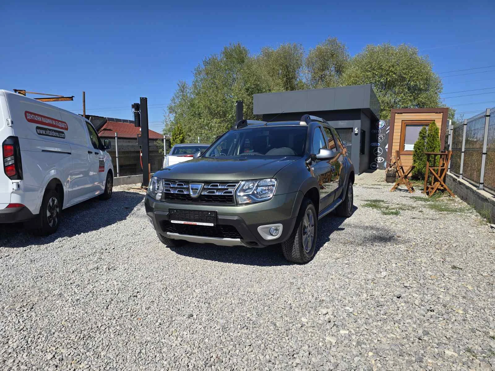 Dacia Duster 1.6i КЛИМАТИК ГАЗ КАМЕРА