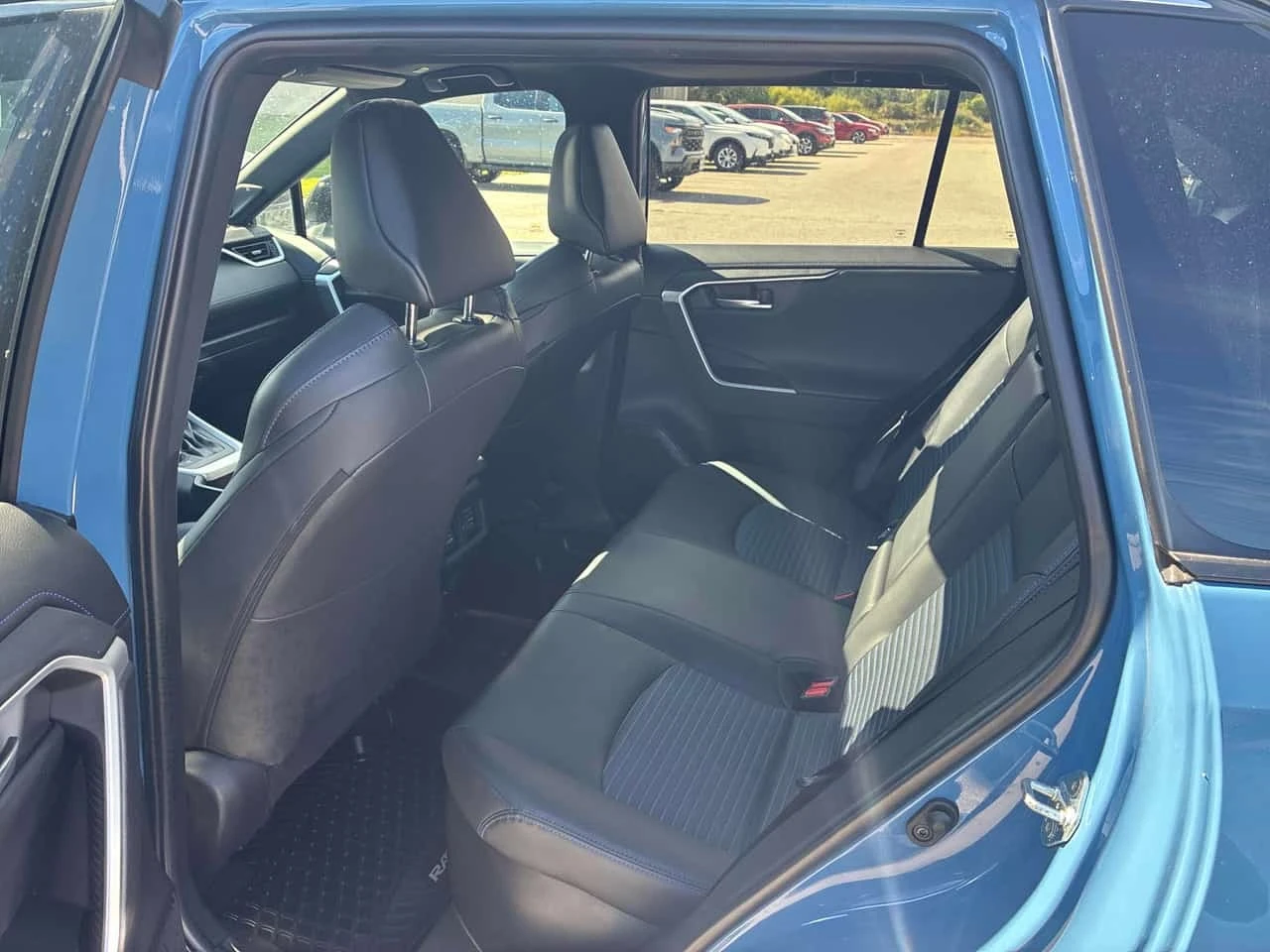 Toyota Rav4 * Hybrid XSE * CARFAX * ОПЦИЯ ЗА ФИНАНСИРАНЕ, снимка 12 - Автомобили и джипове - 56227906