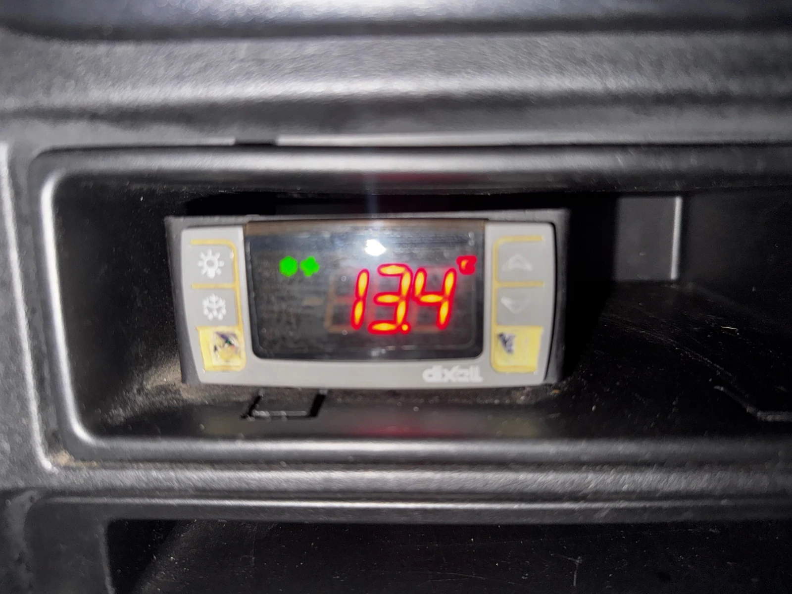 Iveco Daily 3.0* 150к.с.* MAXI* Хладилен* Клима* Темпомат - изображение 10