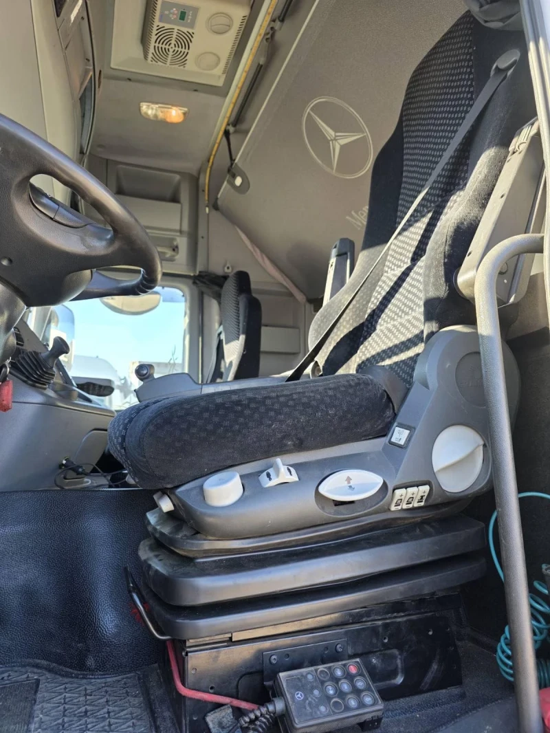 Mercedes-Benz Actros, снимка 6 - Камиони - 52616244