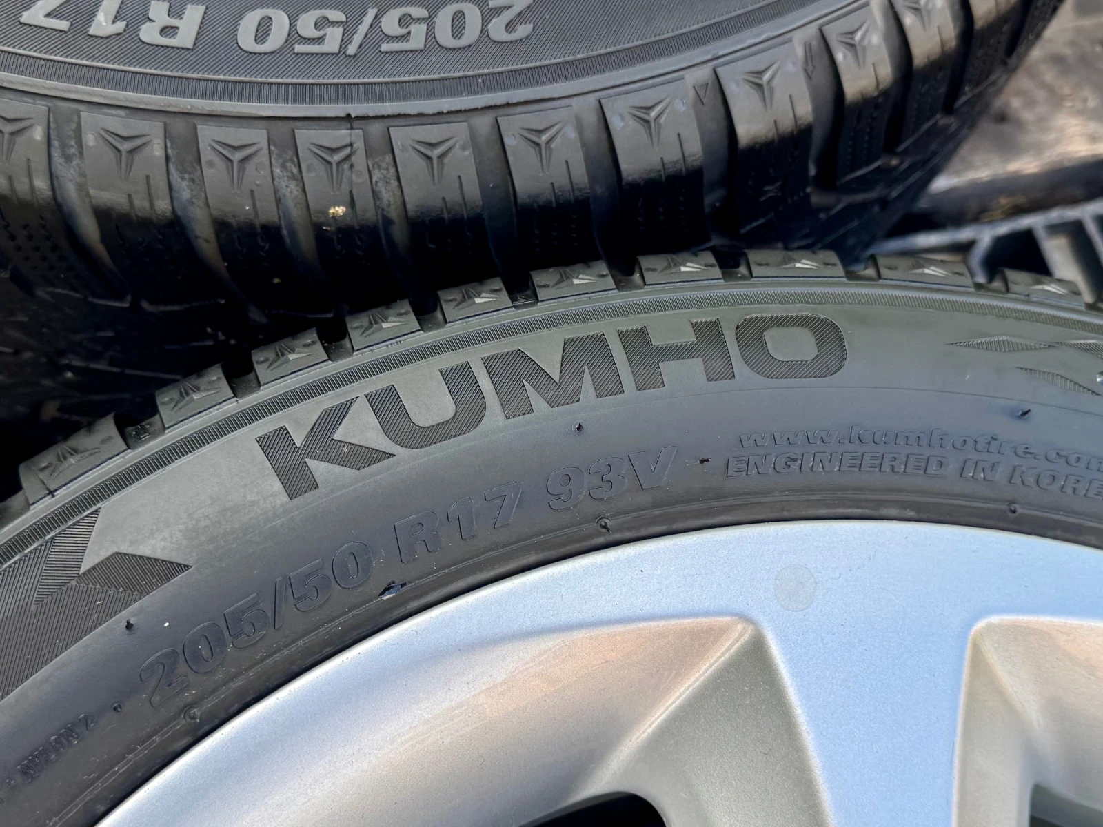 Гуми с джанти Kumho 205/50R17, снимка 13 - Гуми и джанти - 54778723