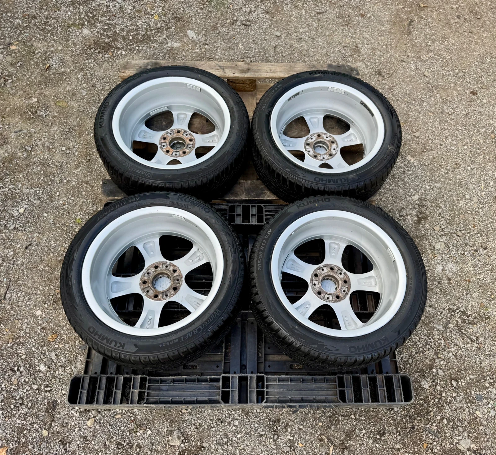 Гуми с джанти Kumho 205/50R17, снимка 14 - Гуми и джанти - 54778723